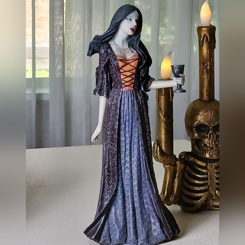 Vintage Pacific Giftware Gothic VAMPIRELLA WITH CHALICE AND FANGS 12" EUC